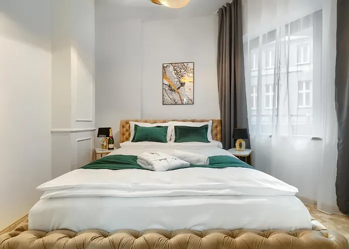 Hanza Tower 5 Stars Апарт-отель