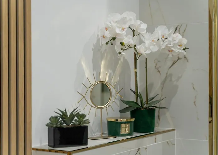 Hanza Tower 5 Stars Апарт-отель