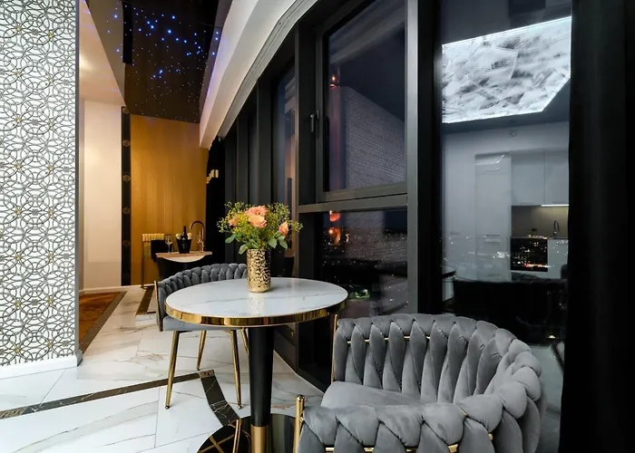 Hanza Tower 5 Stars Апарт-отель